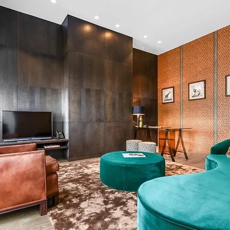 Cabosse, Boutique Palace &
